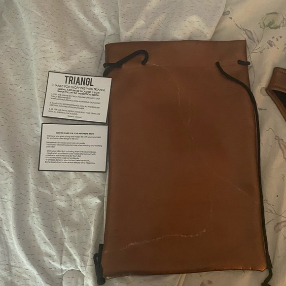 Triangl Mesh Gold Bikini M - Picture 4 of 4